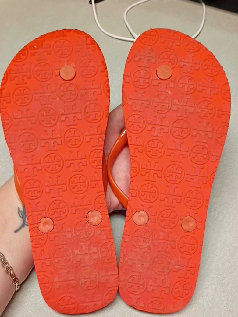 Tory Burch Bright Orange Logo Flip Sandals - Picture 3 of 3